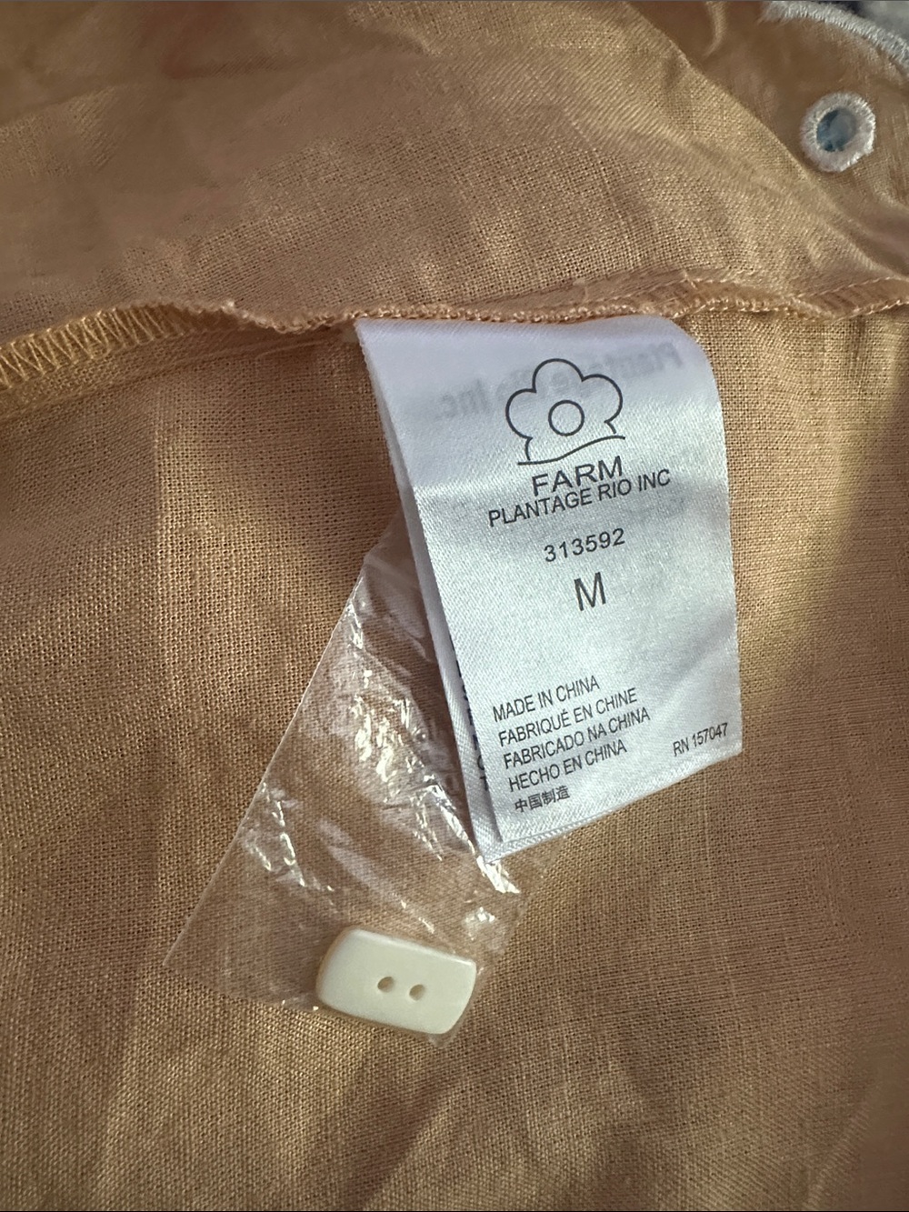 FARM Rio cropped Scallop broderie Anglaise top - Picture 5 of 5
